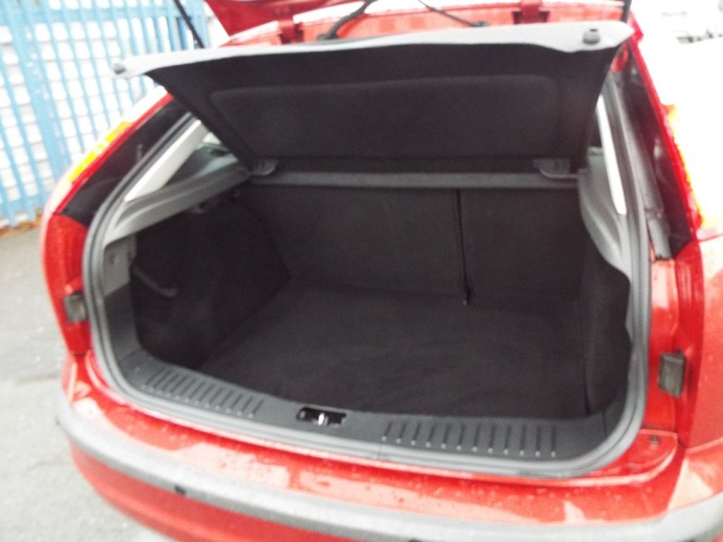 Used Ford Focus 2007 for sale - 76962288: Photo 16