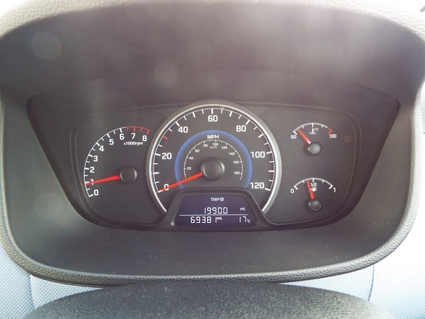 Used Hyundai i10 2014 for sale - 75693140: Photo 41