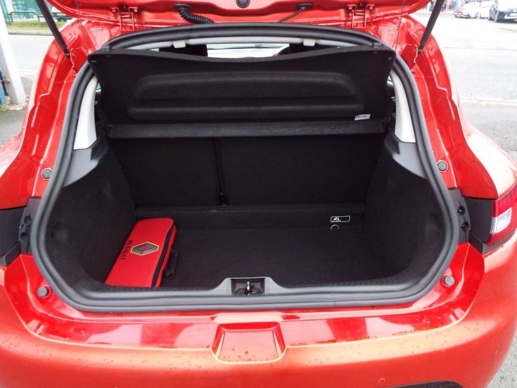 Used Renault Clio 2014 for sale - 77355932: Photo 16