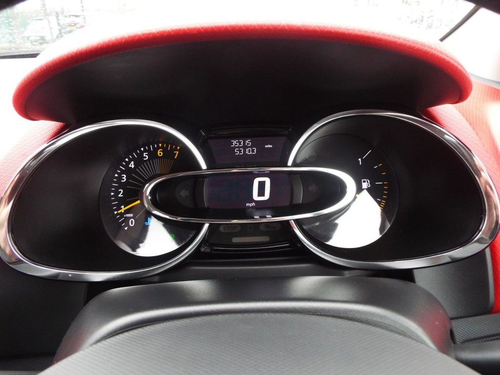 Used Renault Clio 2014 for sale - 77355932: Photo 40