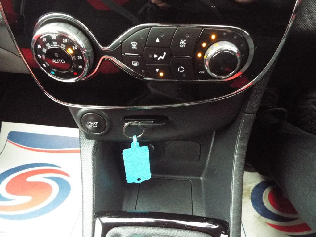 Used Renault Clio 2014 for sale - 77355932: Photo 44