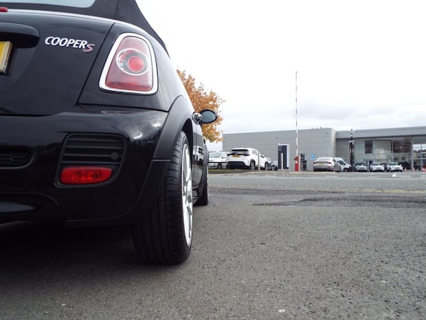 Used MINI Convertible 2013 for sale - 76210660: Photo 24