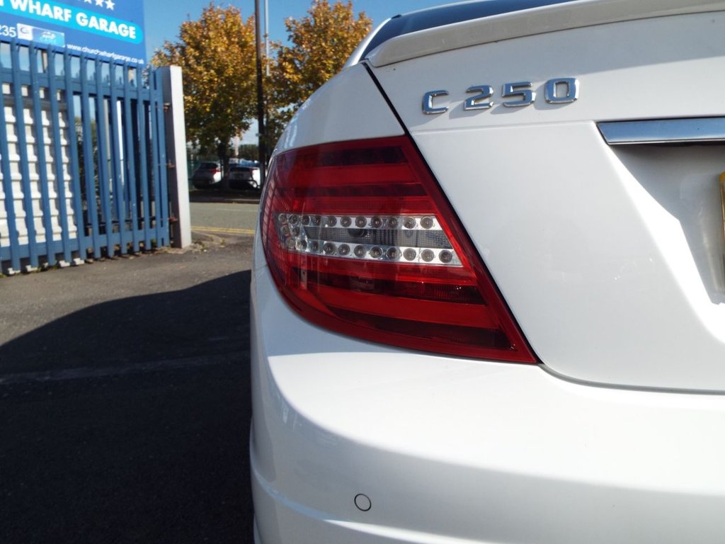 Used Mercedes-Benz C Class 2013 for sale - 76291346: Photo 34