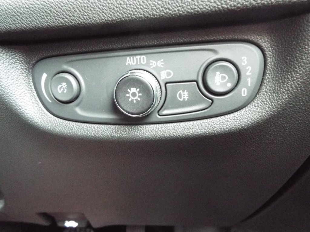 Used Vauxhall Insignia 2018 for sale - 77341744: Photo 39