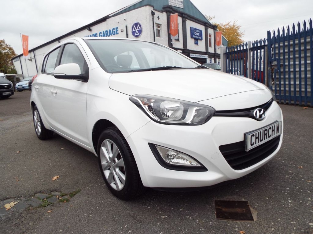 Used Hyundai i20 2014 for sale - 76202752: Photo 10