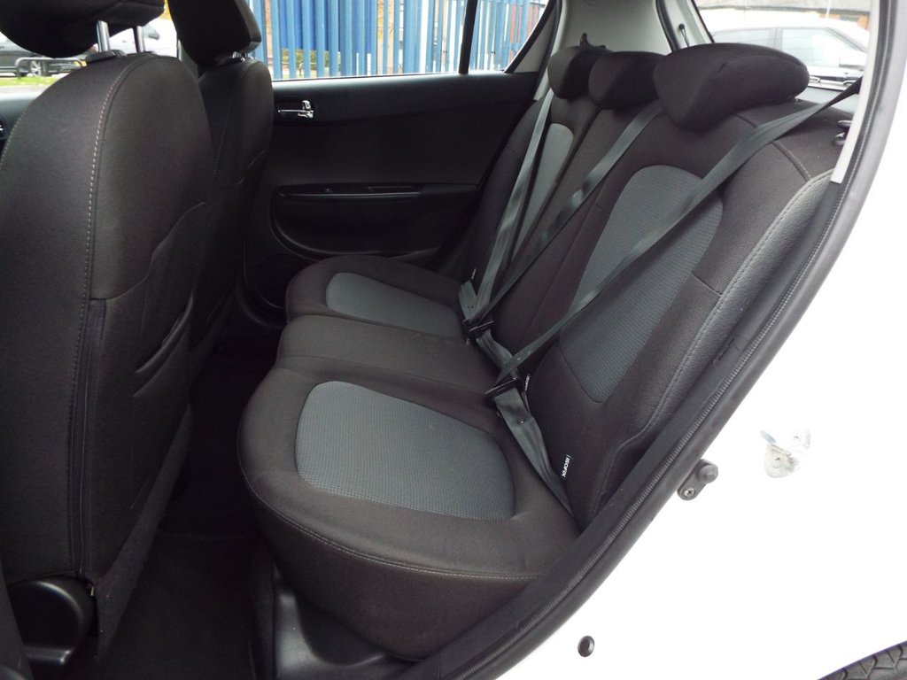 Used Hyundai i20 2014 for sale - 76202752: Photo 22