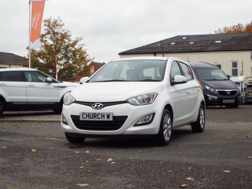 Used Hyundai i20 2014 for sale - 76202752: Photo 27
