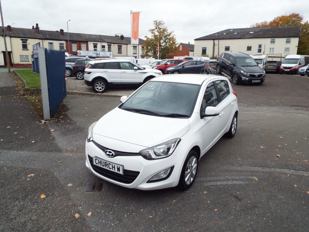 Used Hyundai i20 2014 for sale - 76202752: Photo 32