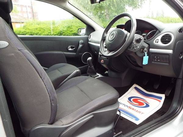 Used Renault Clio 2006 for sale - 75286873: Photo 12