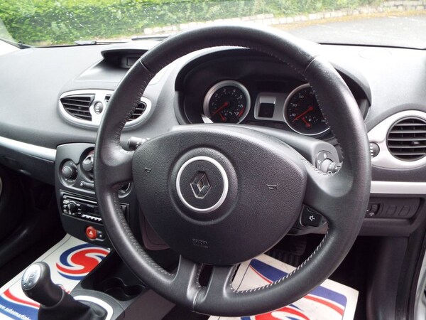 Used Renault Clio 2006 for sale - 75286873: Photo 45