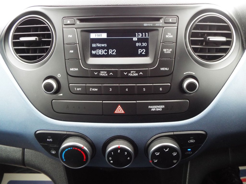 Used Hyundai i10 2016 for sale - 77200195: Photo 41