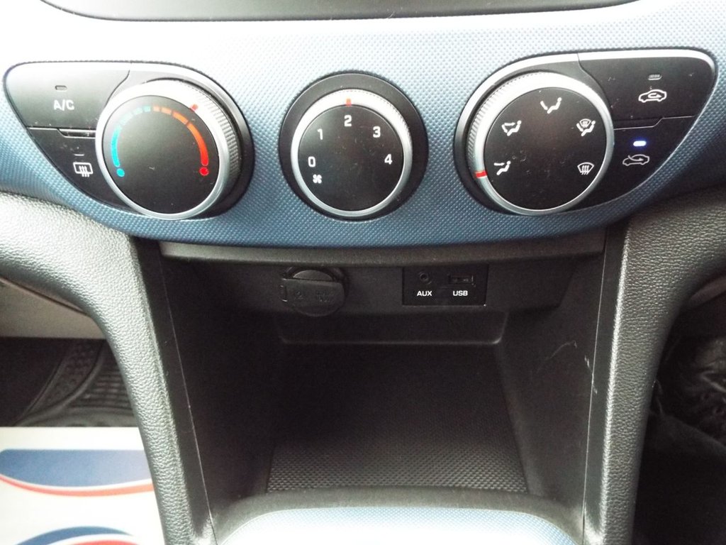 Used Hyundai i10 2016 for sale - 77200195: Photo 42