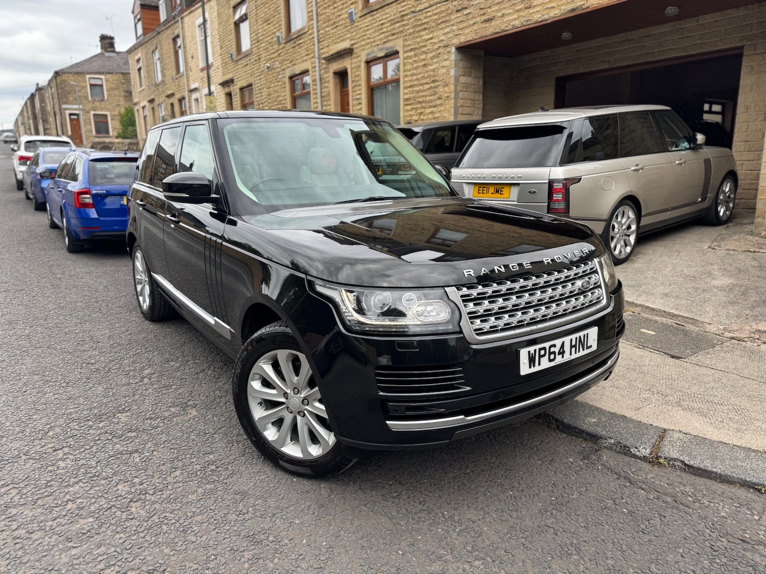 Used Land Rover Range Rover 2015 for sale - 76165405: Photo 2