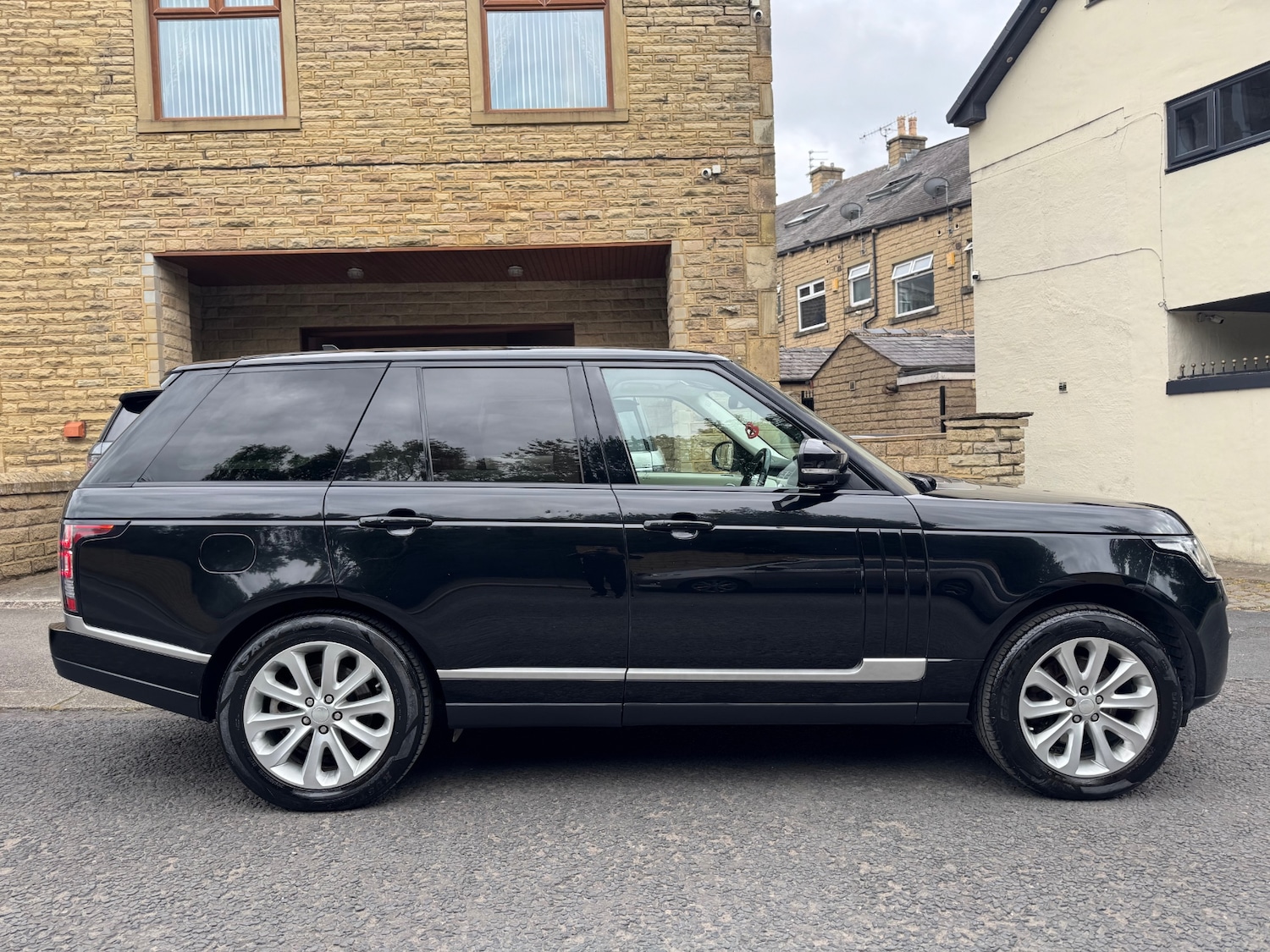 Used Land Rover Range Rover 2015 for sale - 76165405: Photo 3