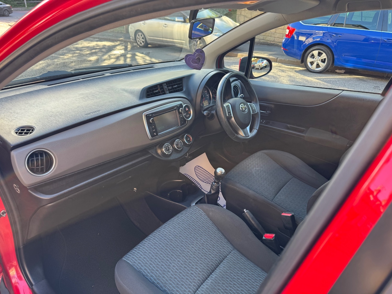 Used Toyota Yaris 2012 for sale - 76165392: Photo 13