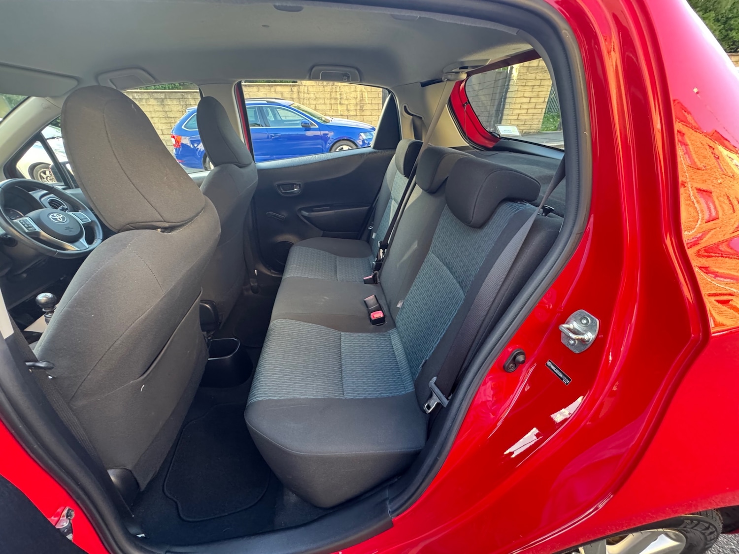 Used Toyota Yaris 2012 for sale - 76165392: Photo 14