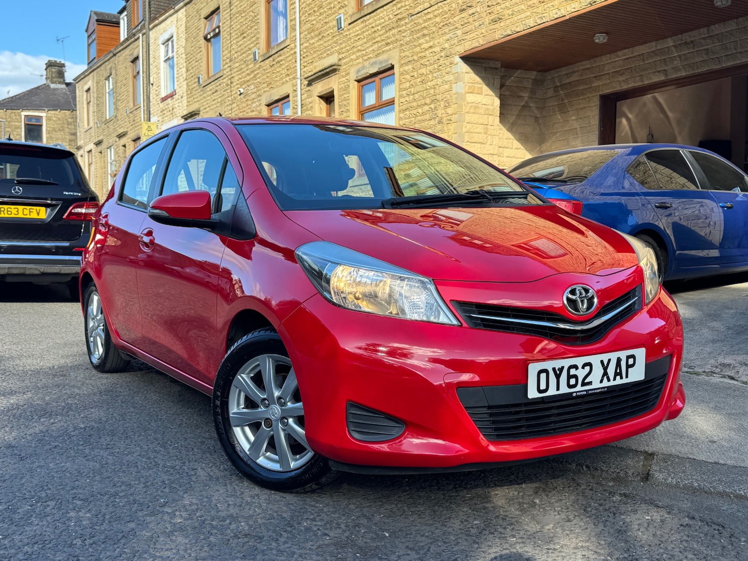 Used Toyota Yaris 2012 for sale - 76165392: Photo 2