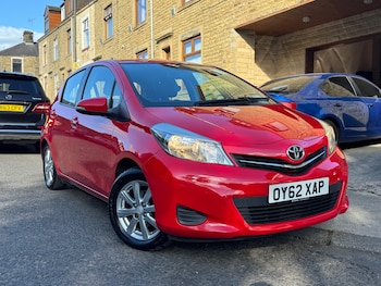 Used Toyota Yaris 2012 for sale - 76165392: Photo 2