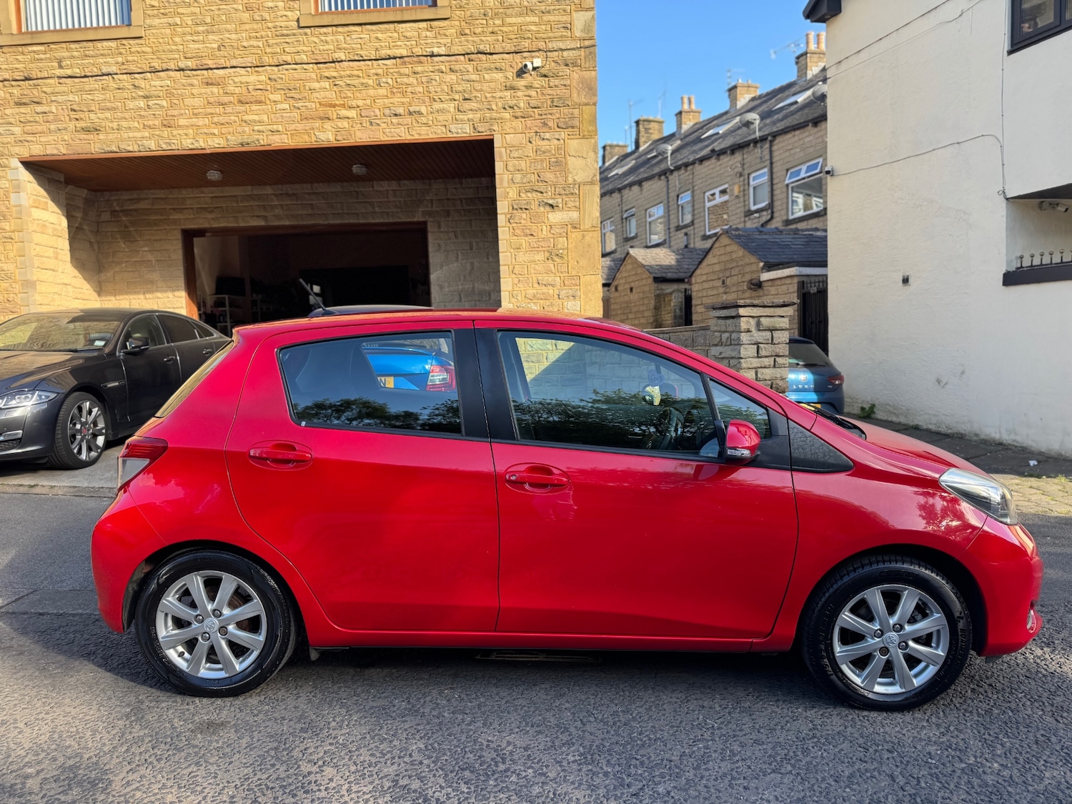 Used Toyota Yaris 2012 for sale - 76165392: Photo 3