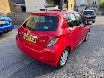 Used Toyota Yaris 2012 for sale - 76165392: Photo 4