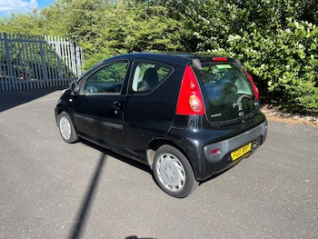 Used Peugeot 107 2011 for sale - 79187506: Photo