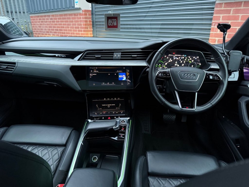 Used Audi e-tron 2022 for sale - 77841399: Photo 2
