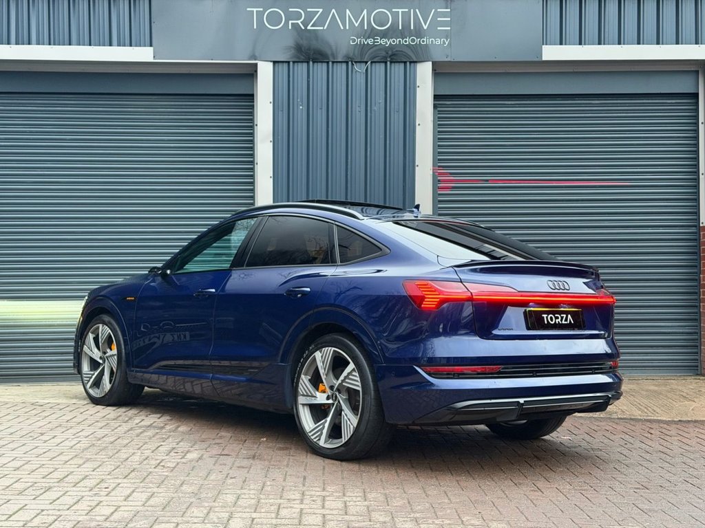 Used Audi e-tron 2022 for sale - 77841399: Photo 5