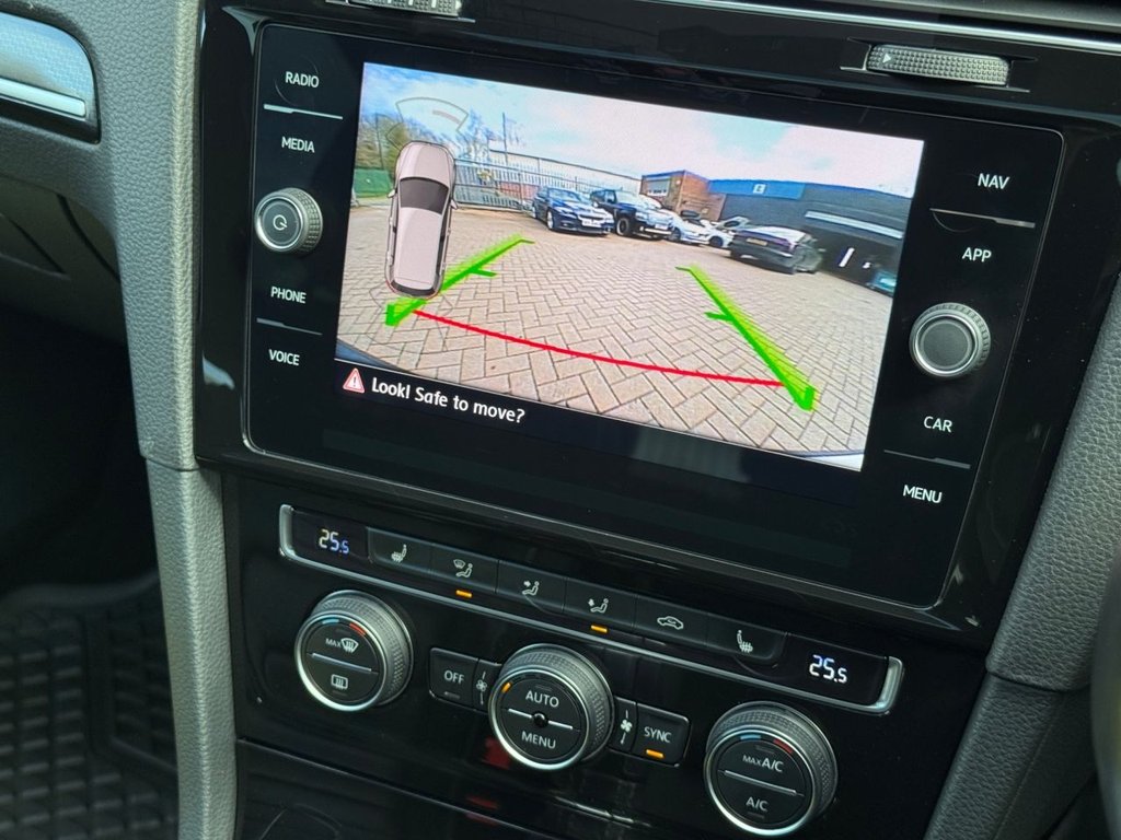 Used Volkswagen Golf 2019 for sale - 78049638: Photo 38