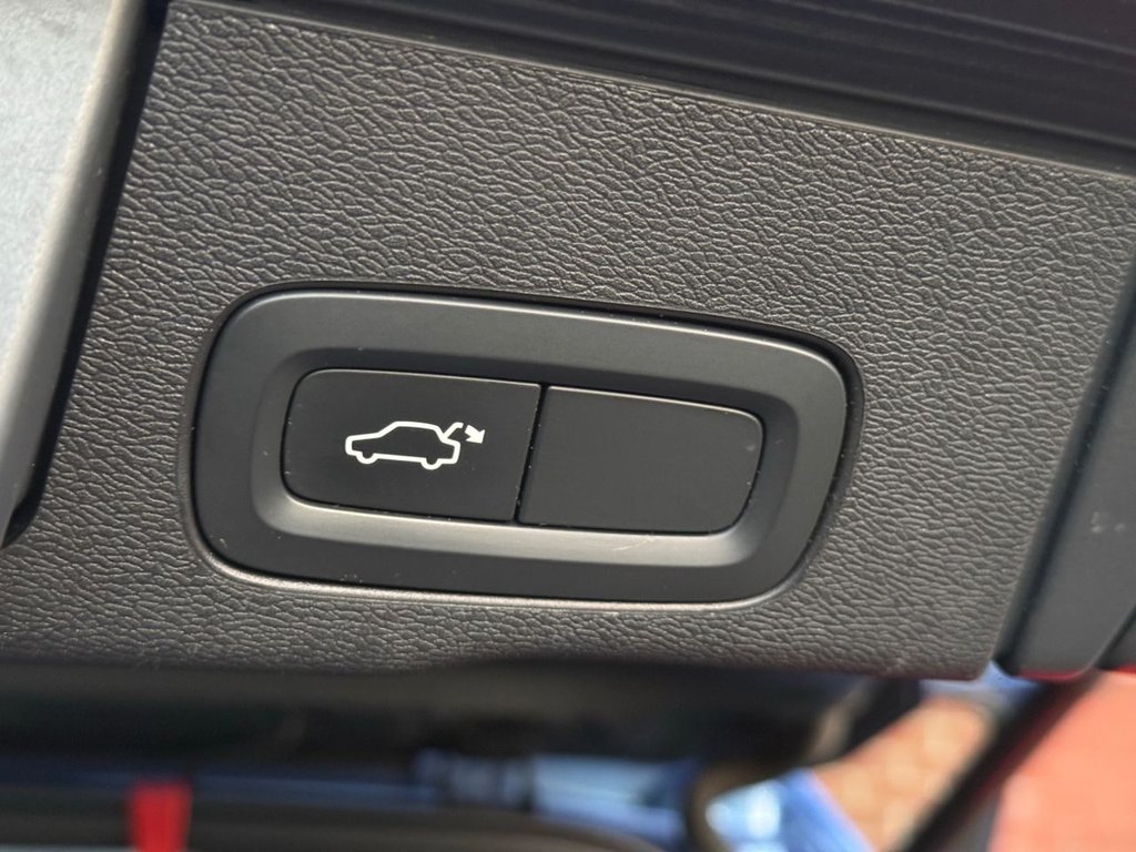 Used Volvo XC60 2020 for sale - 77719413: Photo 36