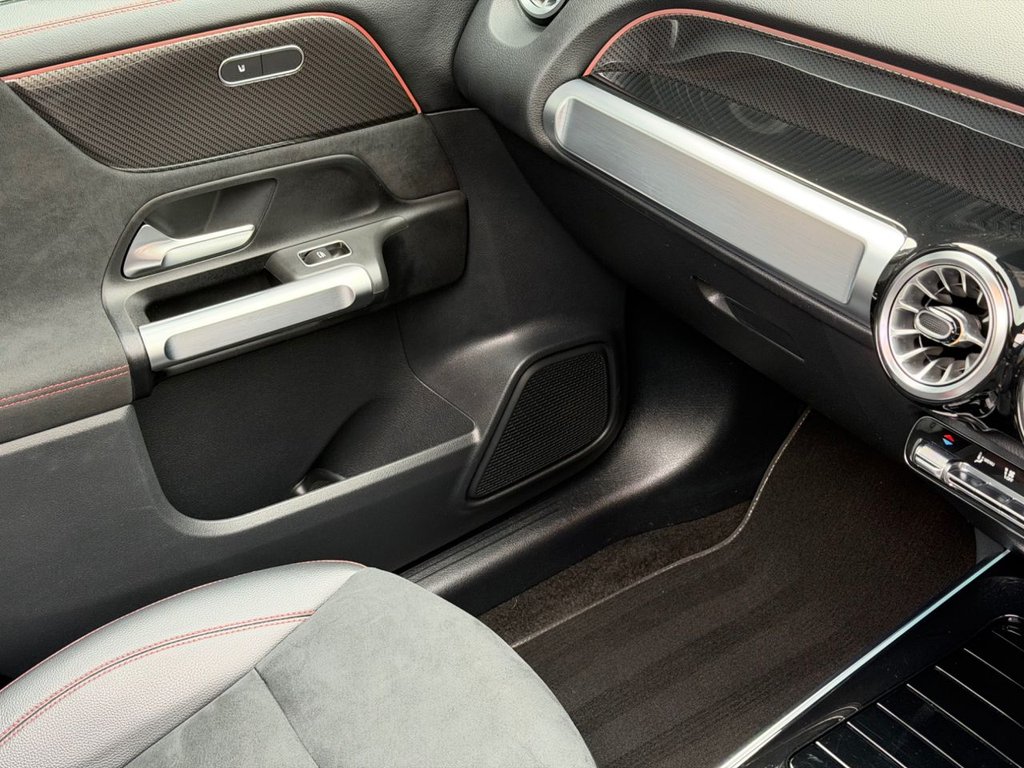 Used Mercedes-Benz GLB 2023 for sale - 77720314: Photo 15