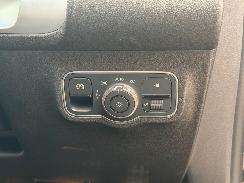 Used Mercedes-Benz GLB 2023 for sale - 77720314: Photo 8