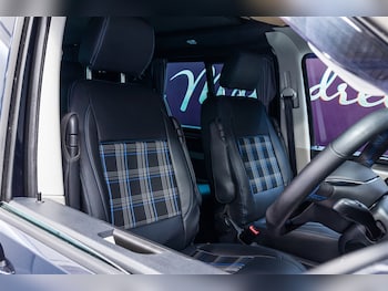 Used Volkswagen Transporter 2017 for sale - 79407745: Photo