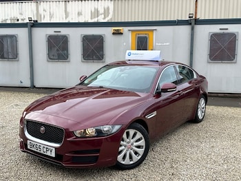 Used Jaguar XE 2015 for sale - 77611818: Photo