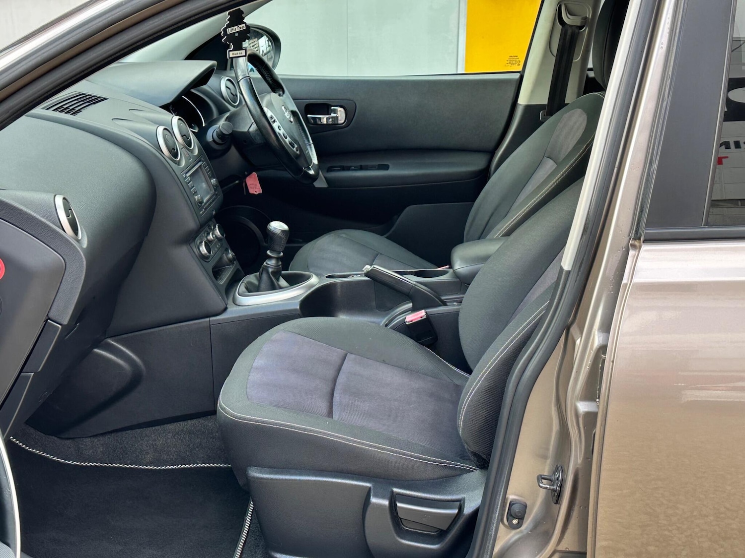 Used Nissan Qashqai 2012 for sale - 76572529: Photo 23