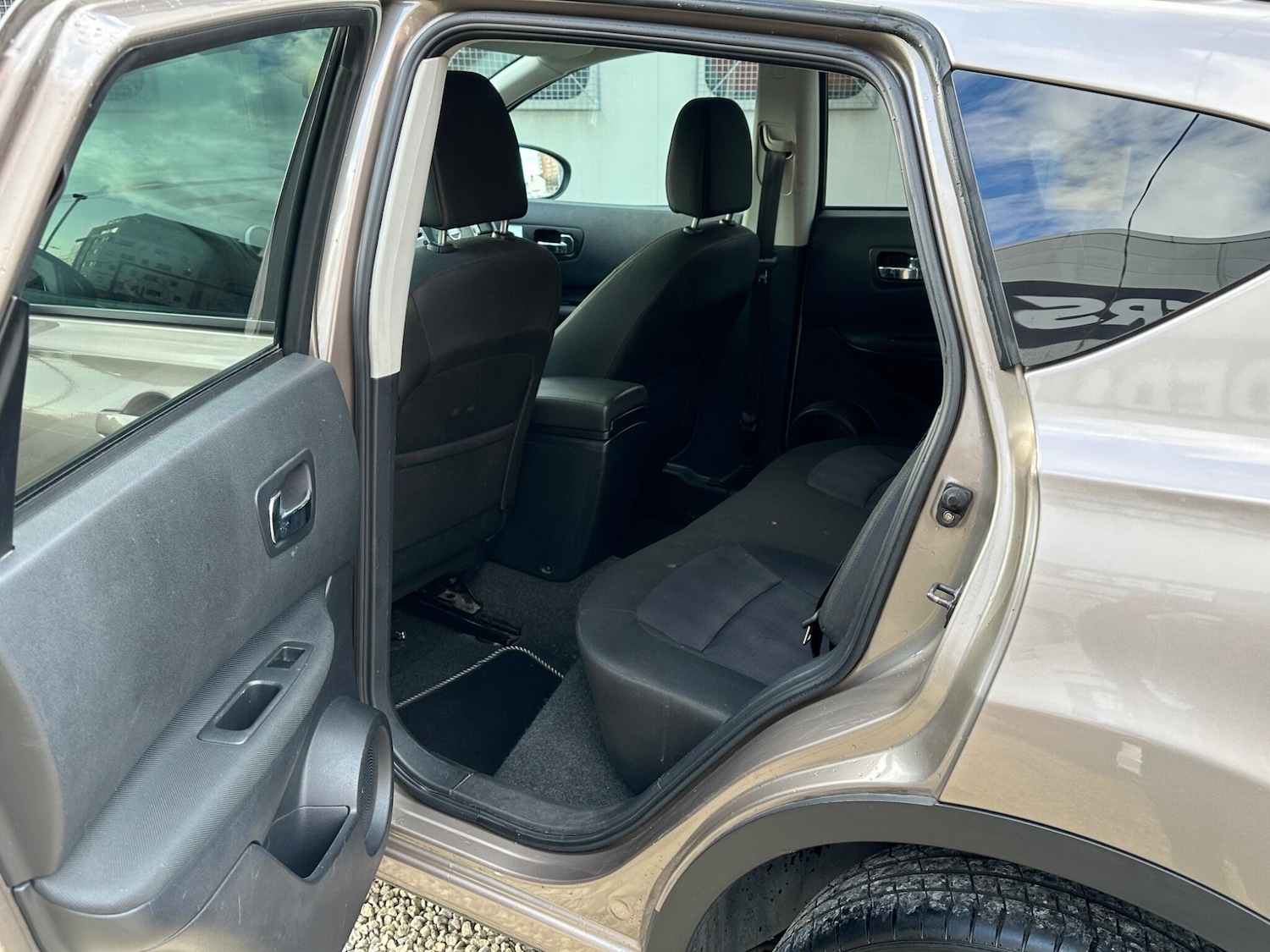 Used Nissan Qashqai 2012 for sale - 76572529: Photo 26