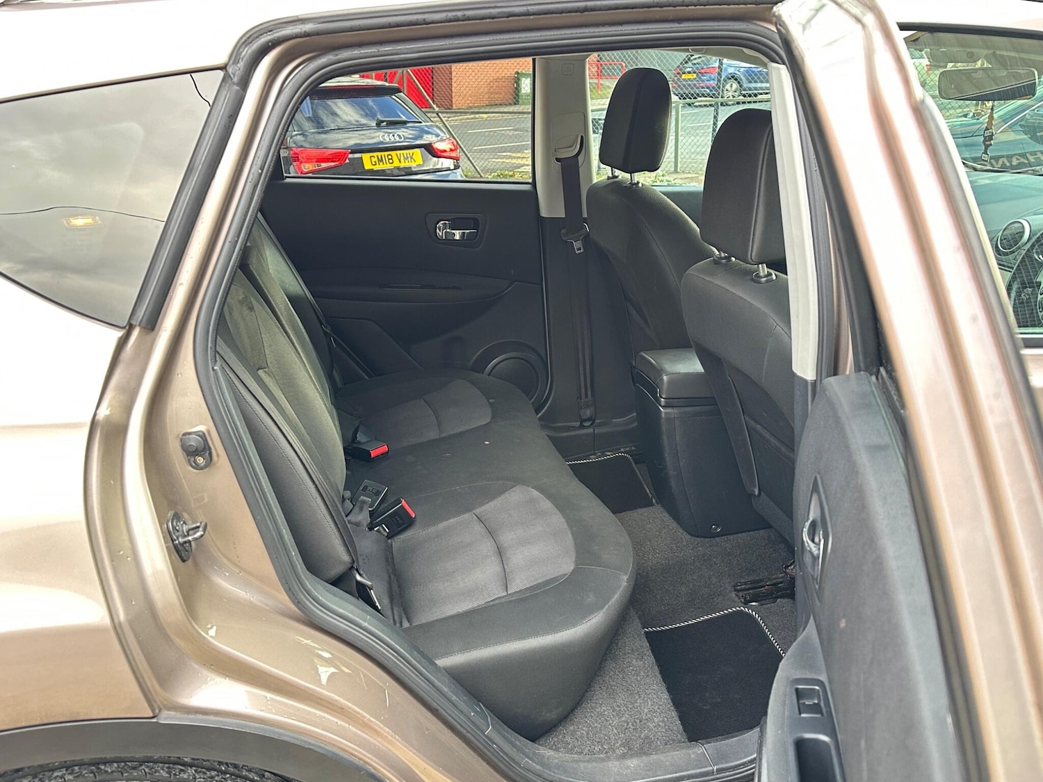 Used Nissan Qashqai 2012 for sale - 76572529: Photo 29