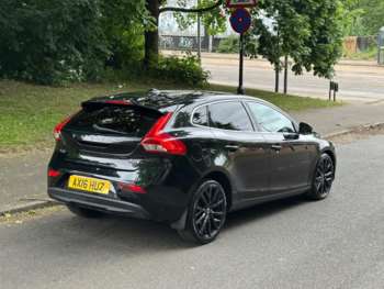 Used Volvo V40 2016 for sale - 74712512: Photo