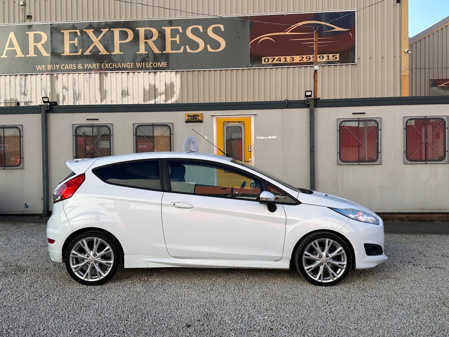 Used Ford Fiesta 2014 for sale - 77892832: Photo 8