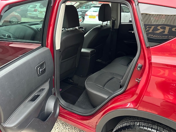 Used Nissan Qashqai 2011 for sale - 76201092: Photo 32