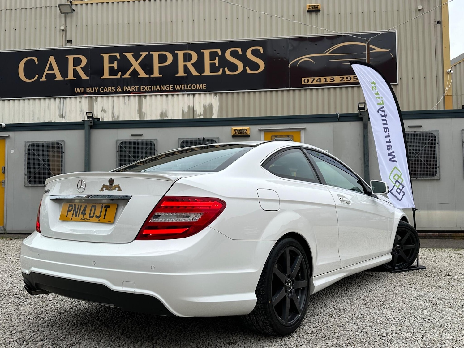 Used Mercedes-Benz C Class 2014 for sale - 76996769: Photo 10