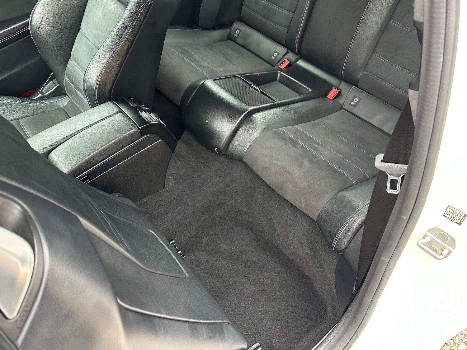 Used Mercedes-Benz C Class 2014 for sale - 76996769: Photo 35