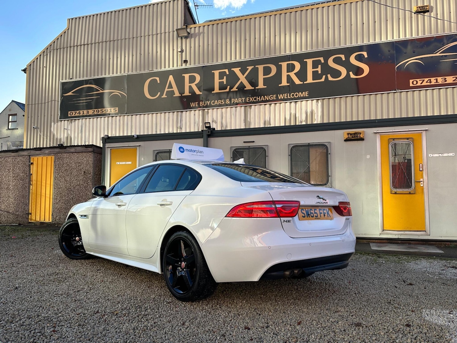 Used Jaguar XE 2015 for sale - 76743303: Photo 12