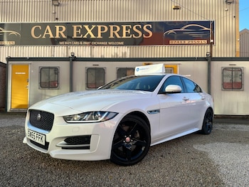 Used Jaguar XE 2015 for sale - 76743303: Photo
