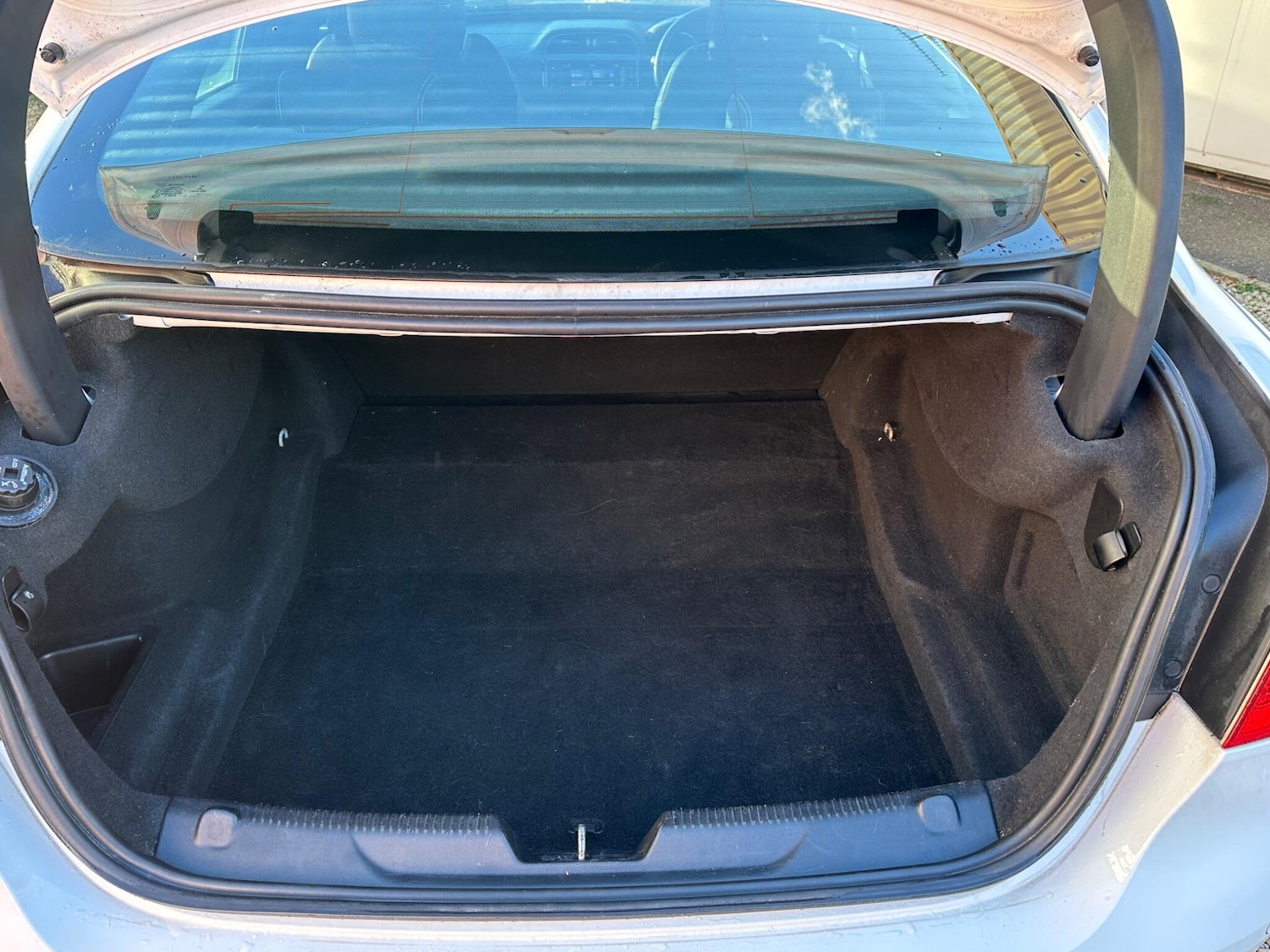 Used Jaguar XE 2015 for sale - 76743303: Photo 20