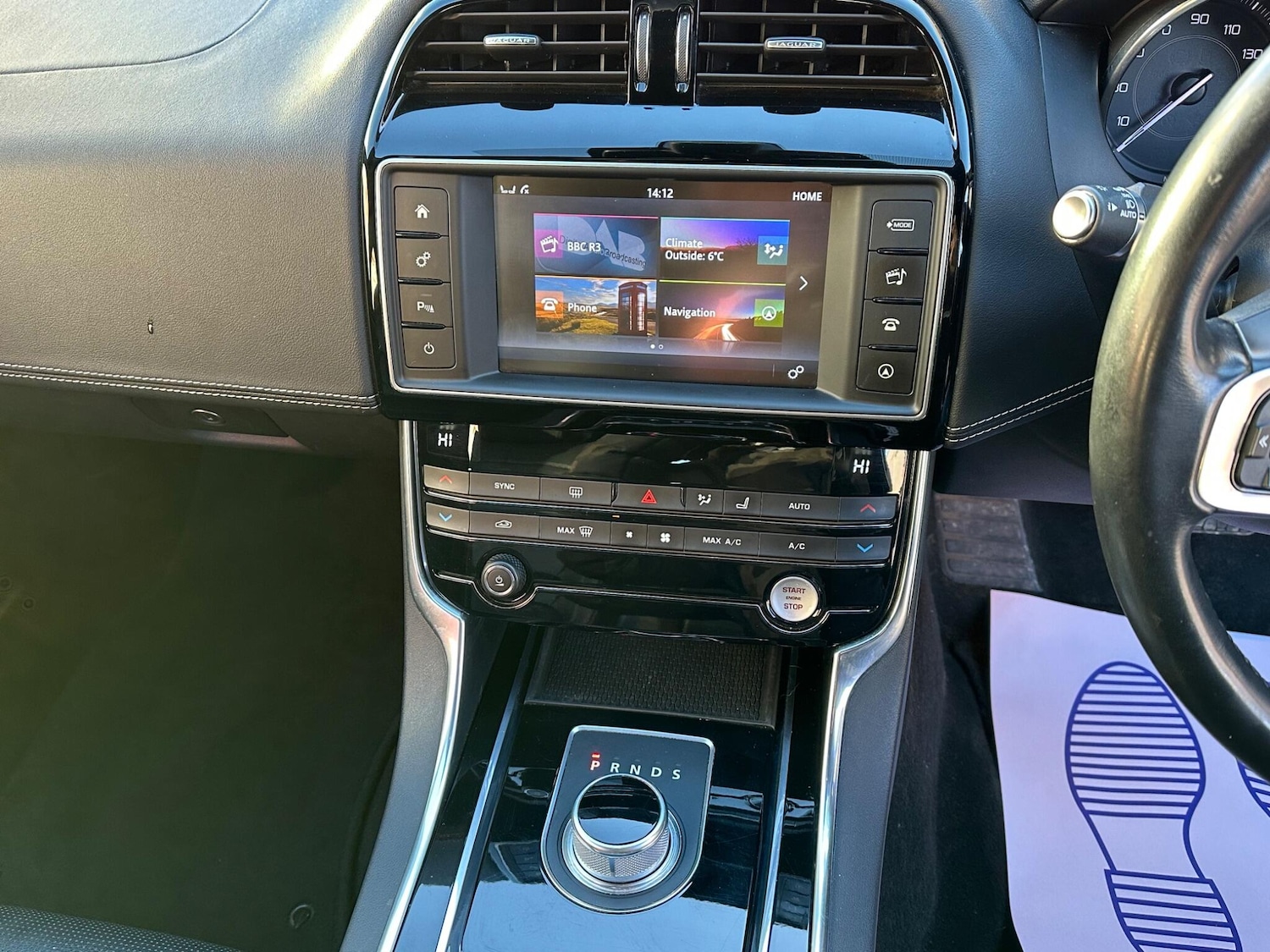 Used Jaguar XE 2015 for sale - 76743303: Photo 24