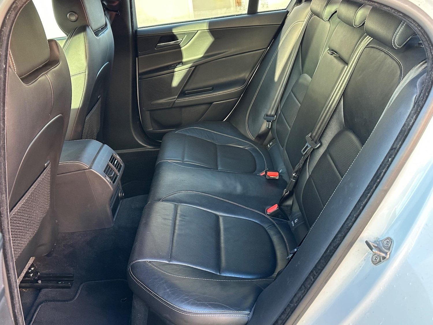 Used Jaguar XE 2015 for sale - 76743303: Photo 35