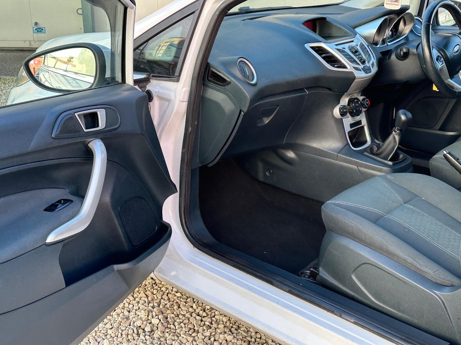 Used Ford Fiesta 2012 for sale - 76370742: Photo 25