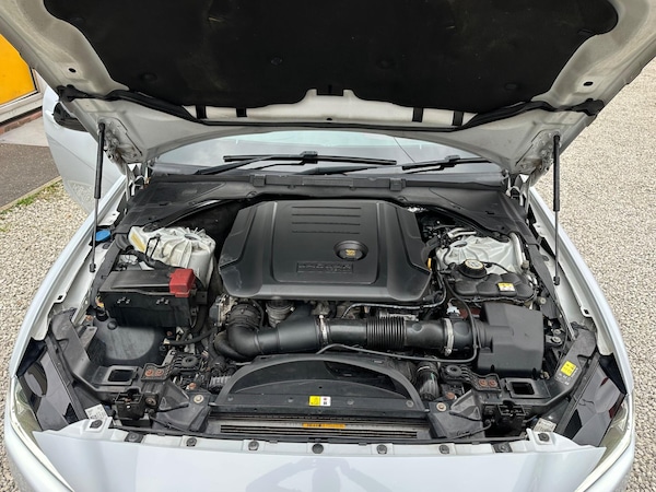Used Jaguar XE 2015 for sale - 76307158: Photo 24