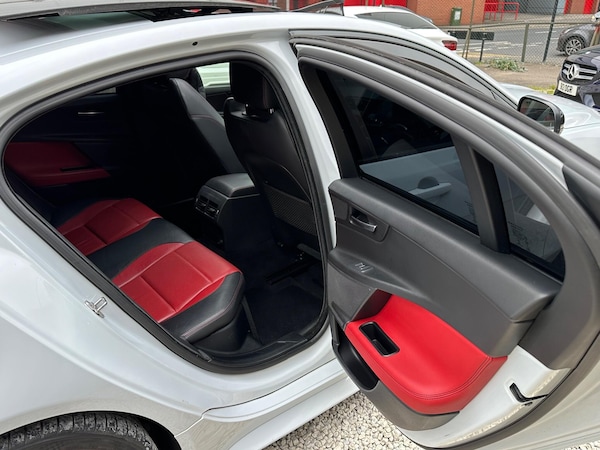 Used Jaguar XE 2015 for sale - 76307158: Photo 35
