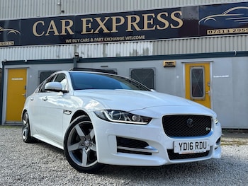 Used Jaguar XE 2016 for sale - 76042044: Photo